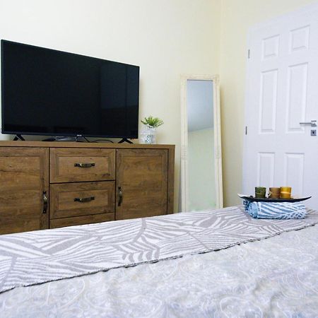 Best Apartment Central Хунедоара Екстер'єр фото