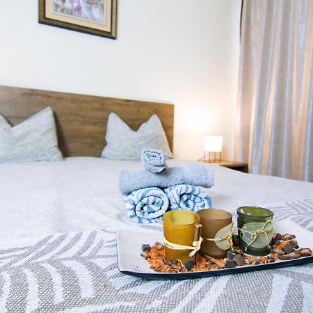 Best Apartment Central Хунедоара Екстер'єр фото