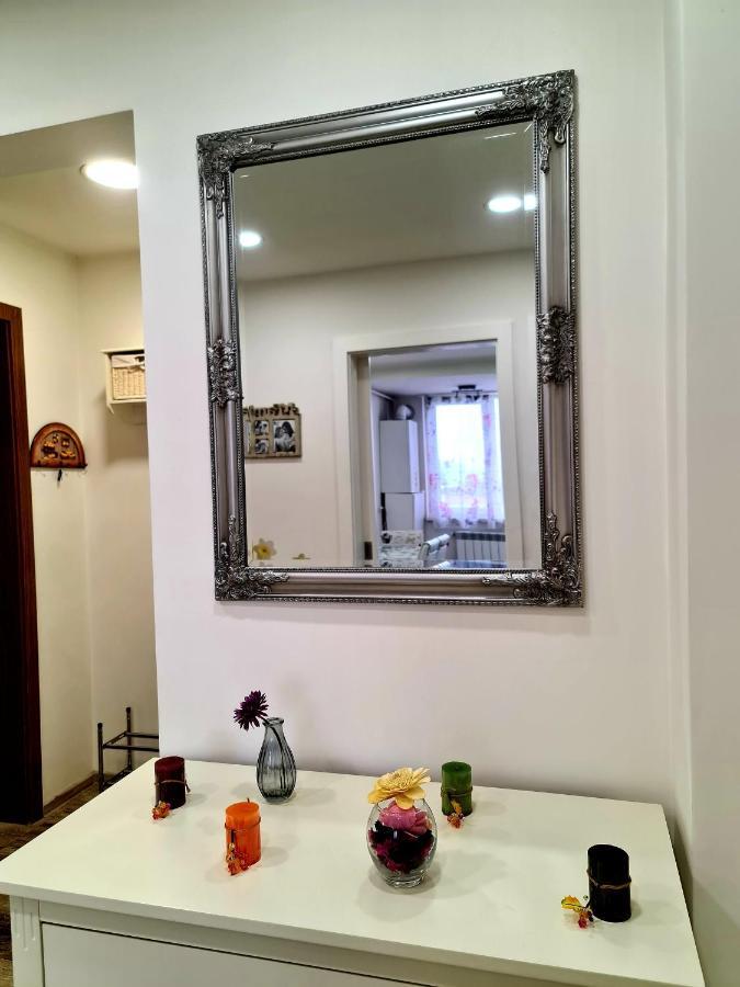Best Apartment Central Хунедоара Екстер'єр фото