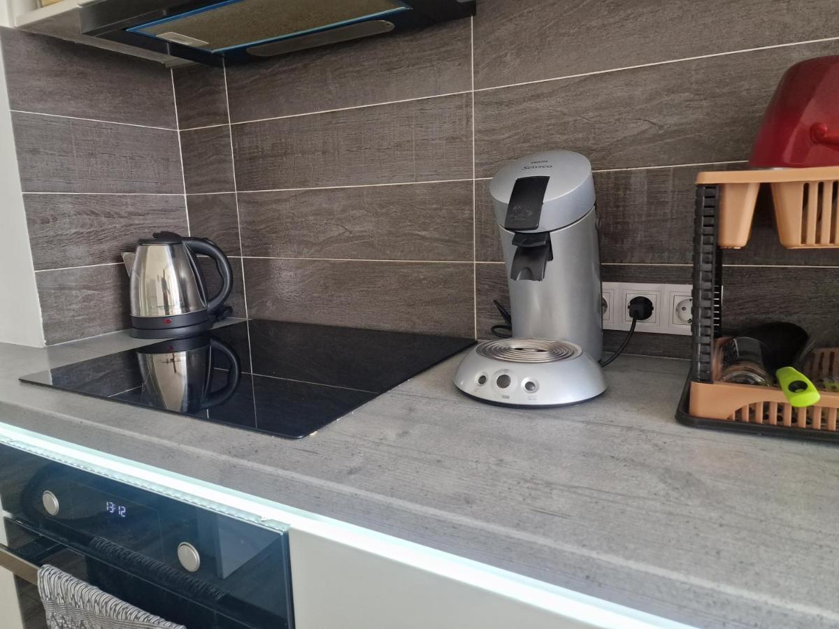 Best Apartment Central Хунедоара Екстер'єр фото