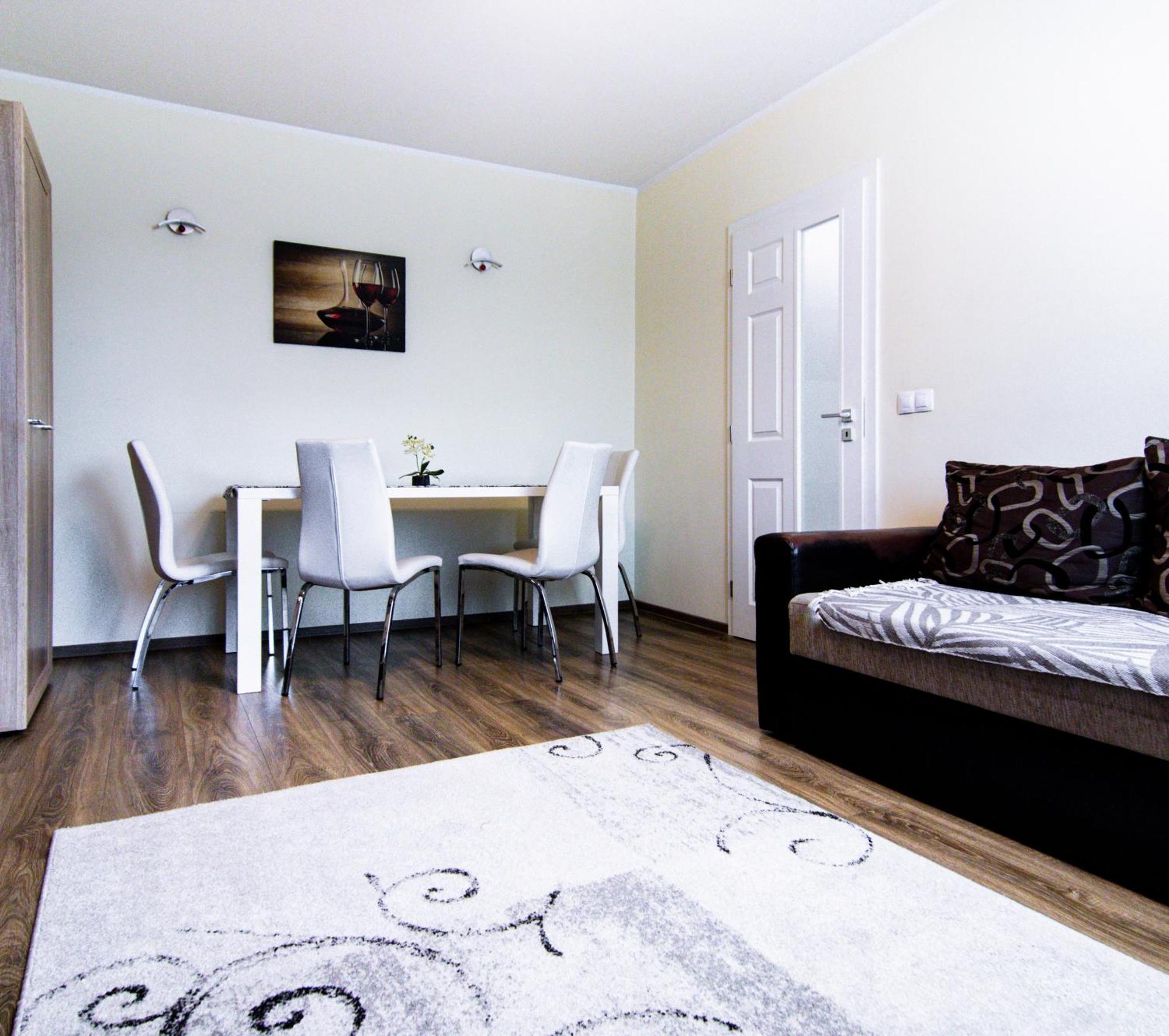 Best Apartment Central Хунедоара Екстер'єр фото