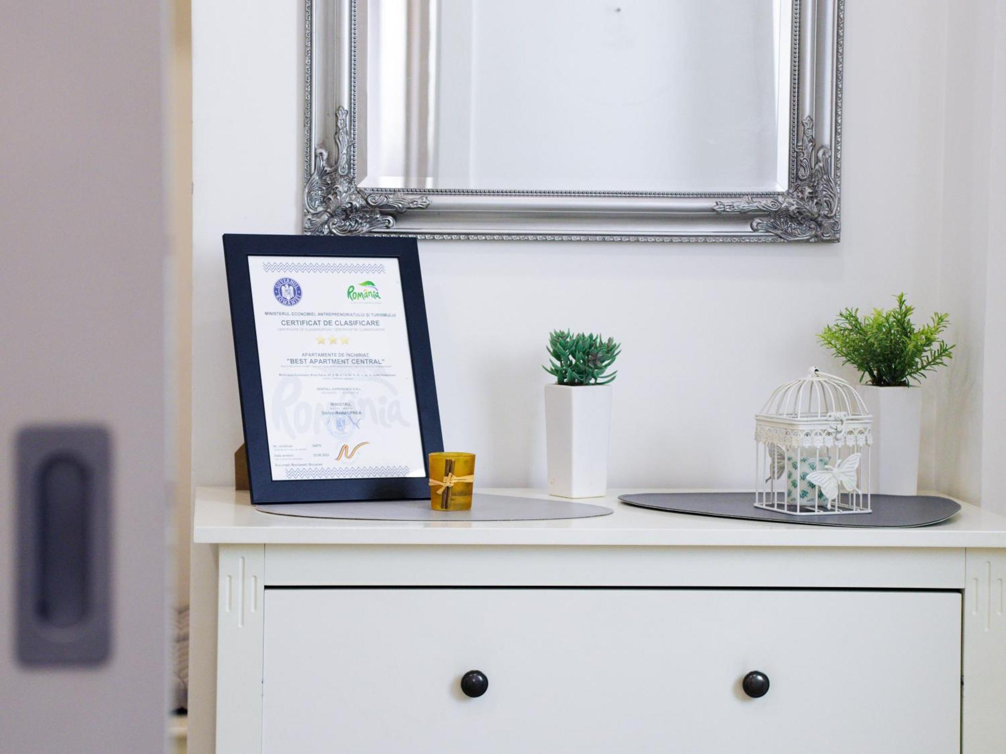 Best Apartment Central Хунедоара Екстер'єр фото